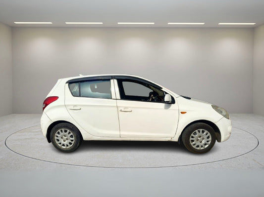 HYUNDAI I.20 MAGNA 2011