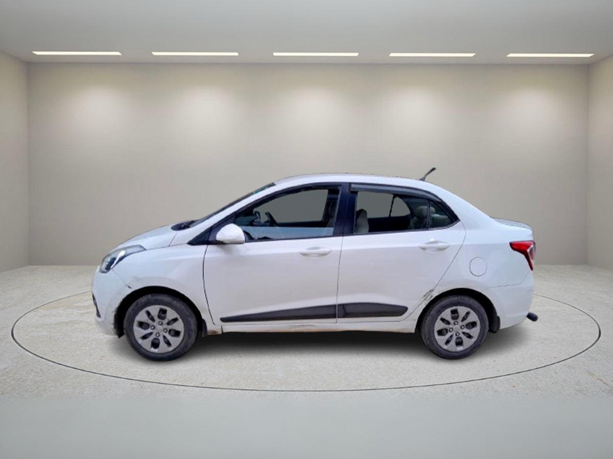 HYUNDAI XCENT S 2015