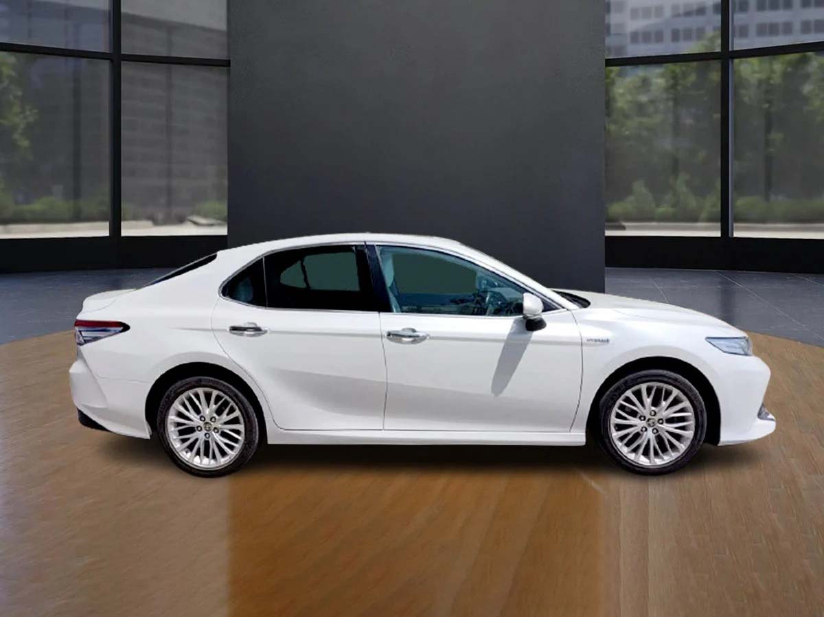 TOYOTA CAMRY HYBRID 3375