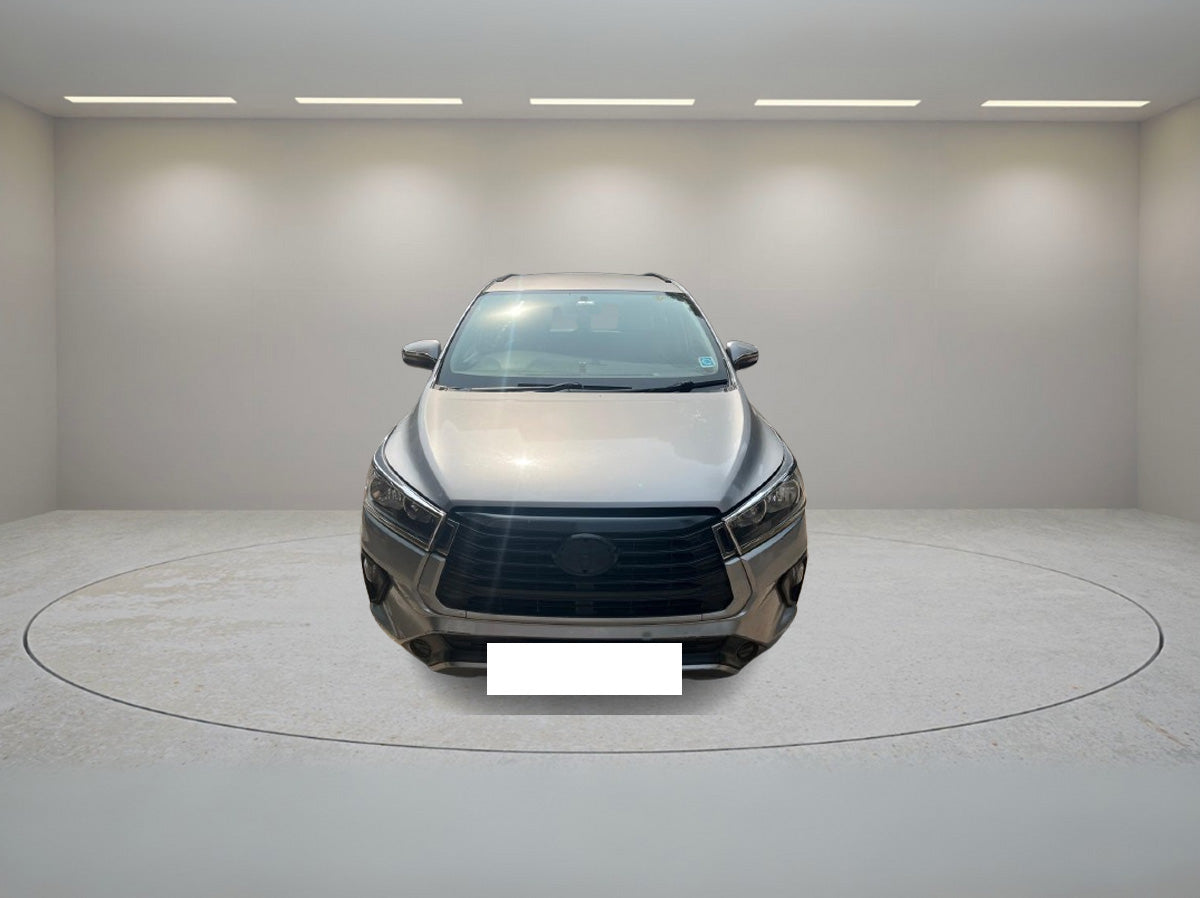 TOYOTA INNOVA CRYSTA 2.4 G AT 2021