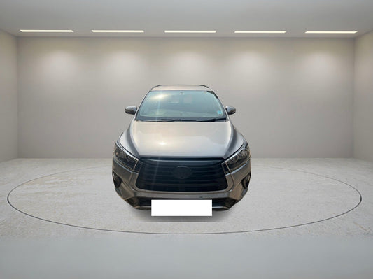 TOYOTA INNOVA CRYSTA 2.4 G AT 2021