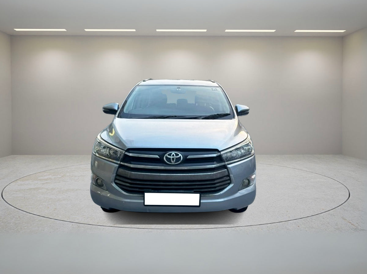 TOYOTA INNOVA CRYSTA 2.4 G MT 8STR 2017