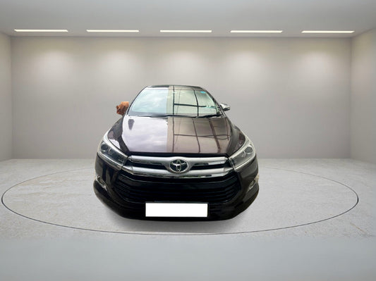 TOYOTA INNOVA CRYSTA 2.8 Z AT 2016