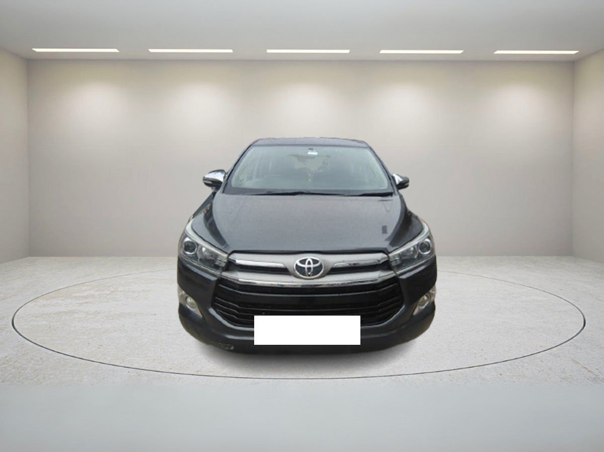 TOYOTA INNOVA CRYSTA 2.8 Z AT 2016