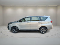 TOYOTA INNOVA CRYSTA 2.4 G AT 2022