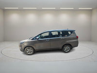 TOYOTA INNOVA CRYSTA 2.4 G AT 2020