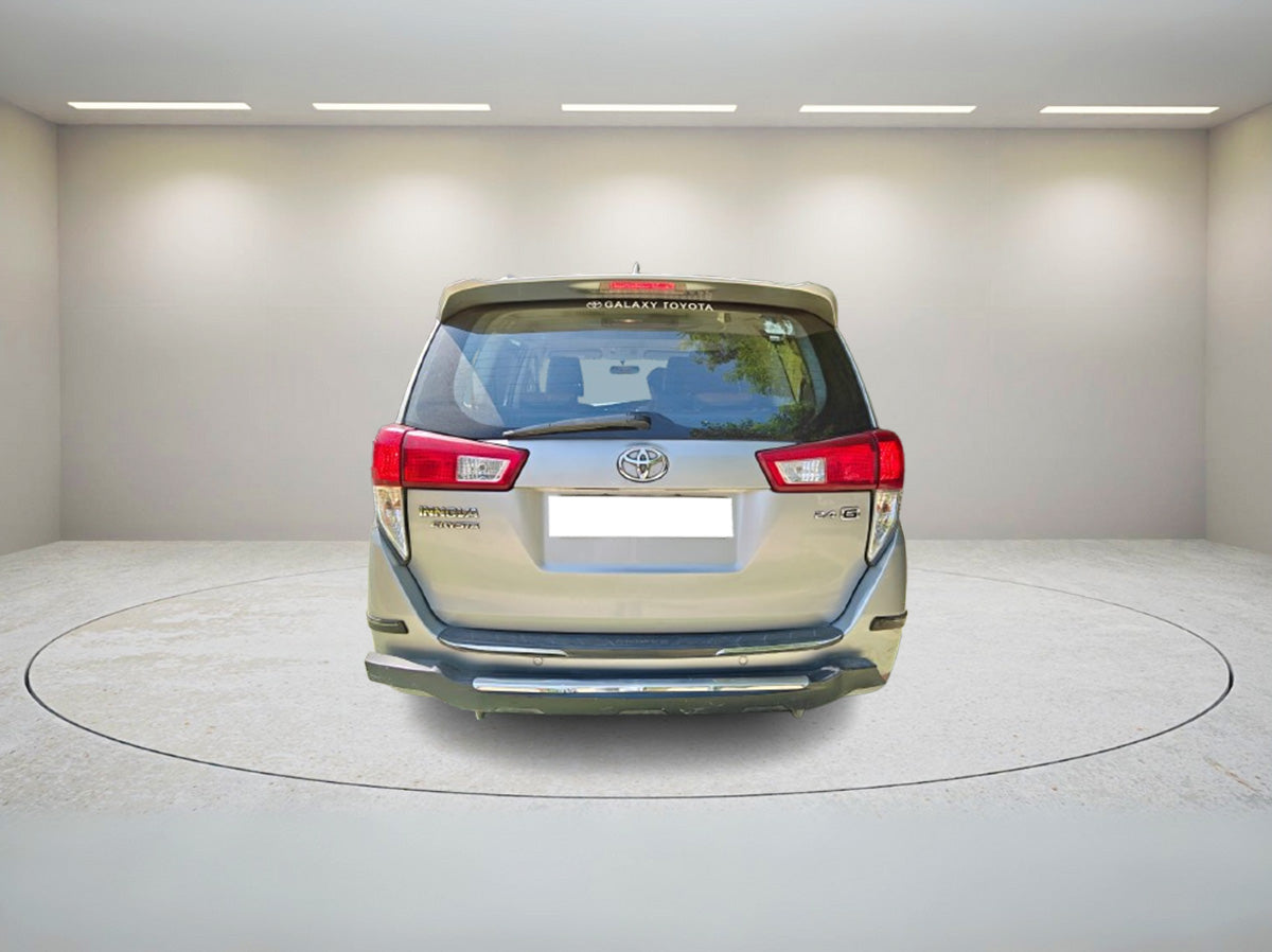 TOYOTA INNOVA CRYSTA 2.4 G MT 2016