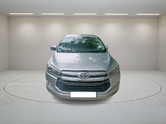 TOYOTA INNOVA CRYSTA 2.4 V MT 2016
