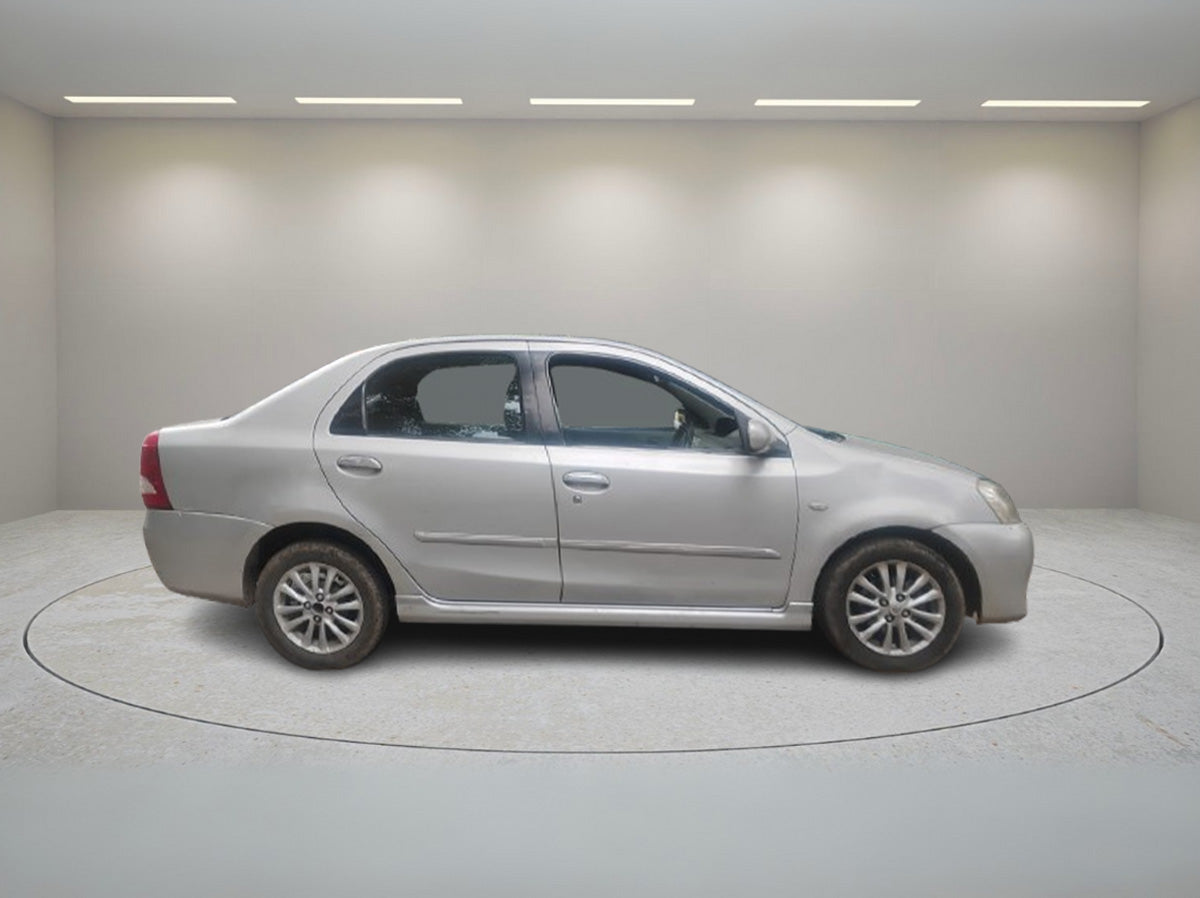 TOYOTA ETIOS VX 2011