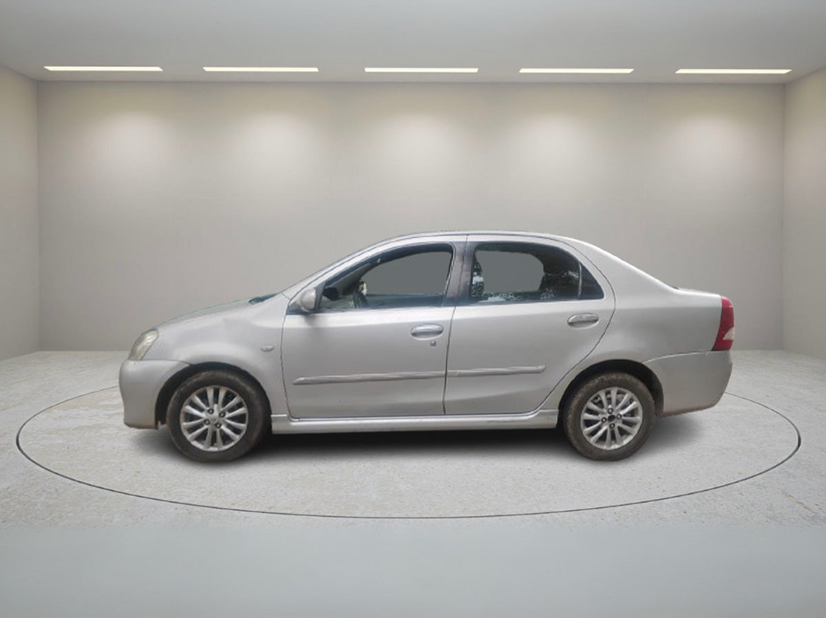 TOYOTA ETIOS VX 2011