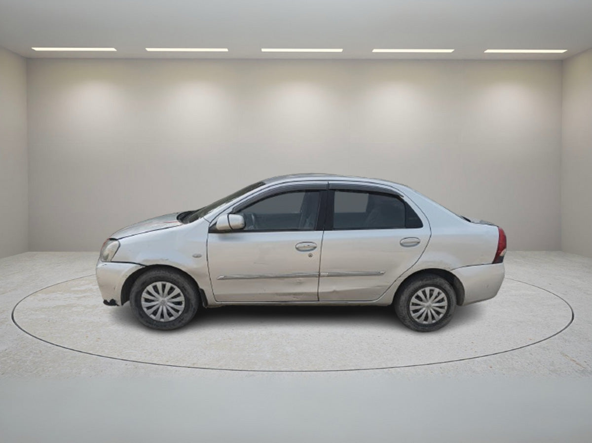 TOYOTA ETIOS G MT 2011