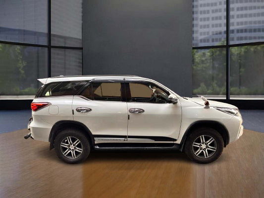 PreOwned Toyota Fortuner 4x2 AT 2019