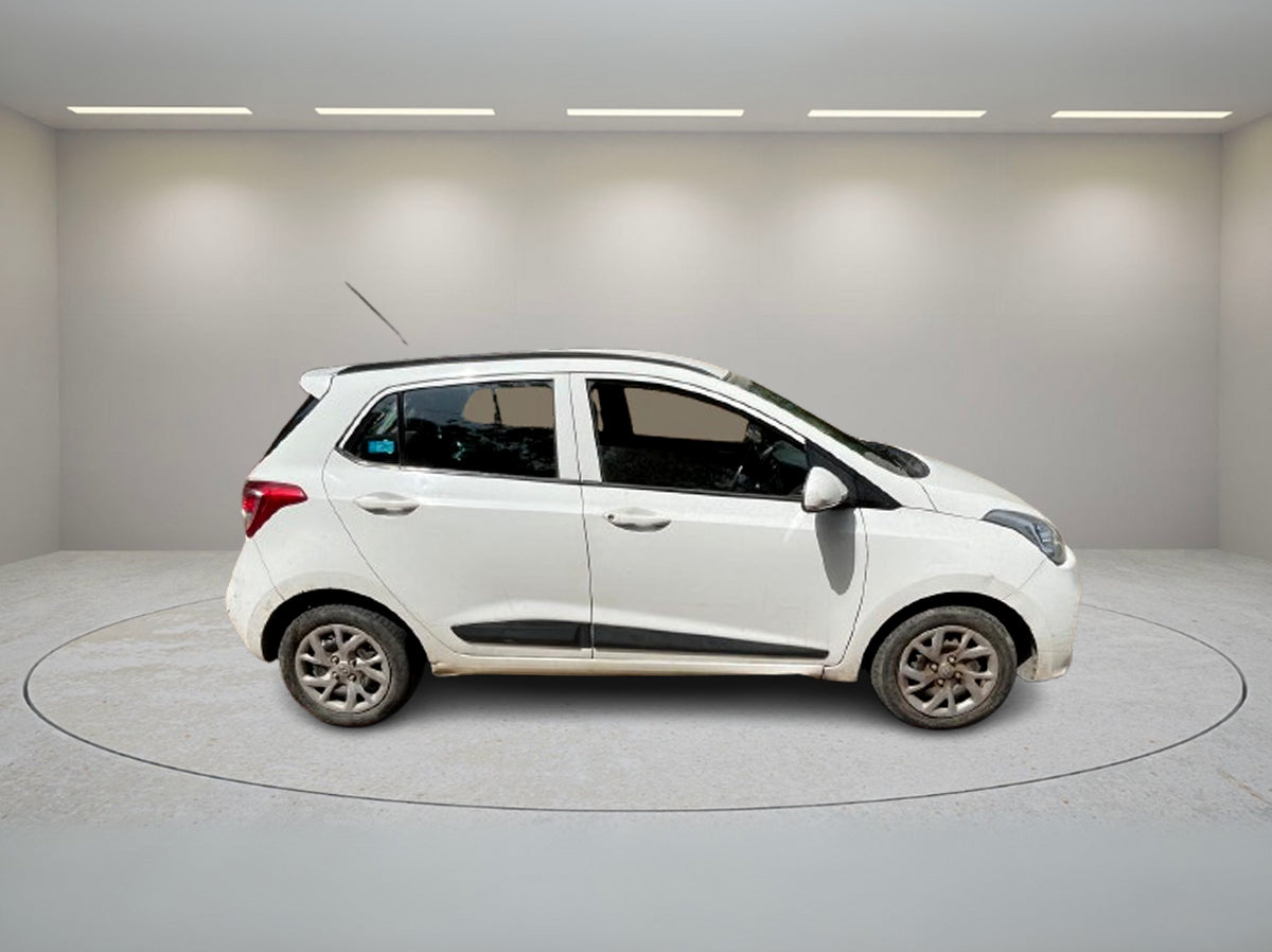 HYUNDAI GRAND I.10 SPORTZ 2019