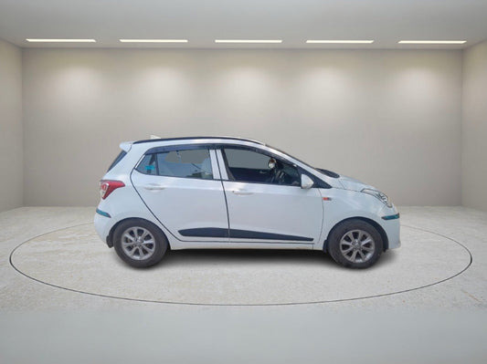 HYUNDAI GRAND I.10 SPORTZ 1.2 2019