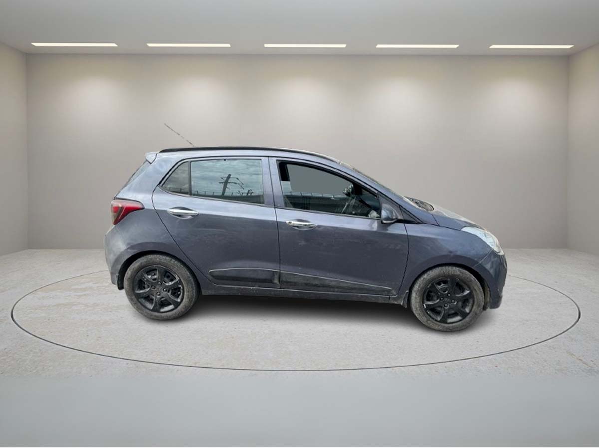 HYUNDAI GRAND I10 SPORTZ 1.2 2016