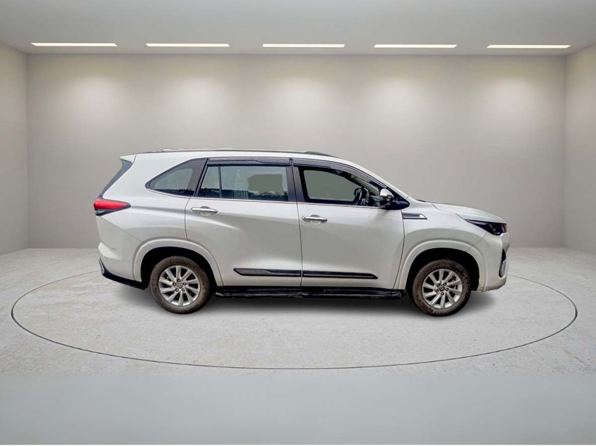 TOYOTA INNOVA HYCROSS GX+(O) AT 2024