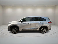 TOYOTA INNOVA HYCROSS ZX (O) AT 2025