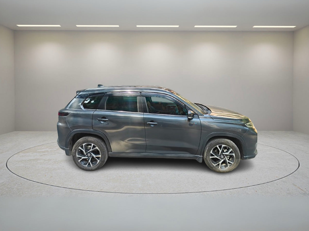 TOYOTA URBAN CRUISER HYRYDER V AT 2024