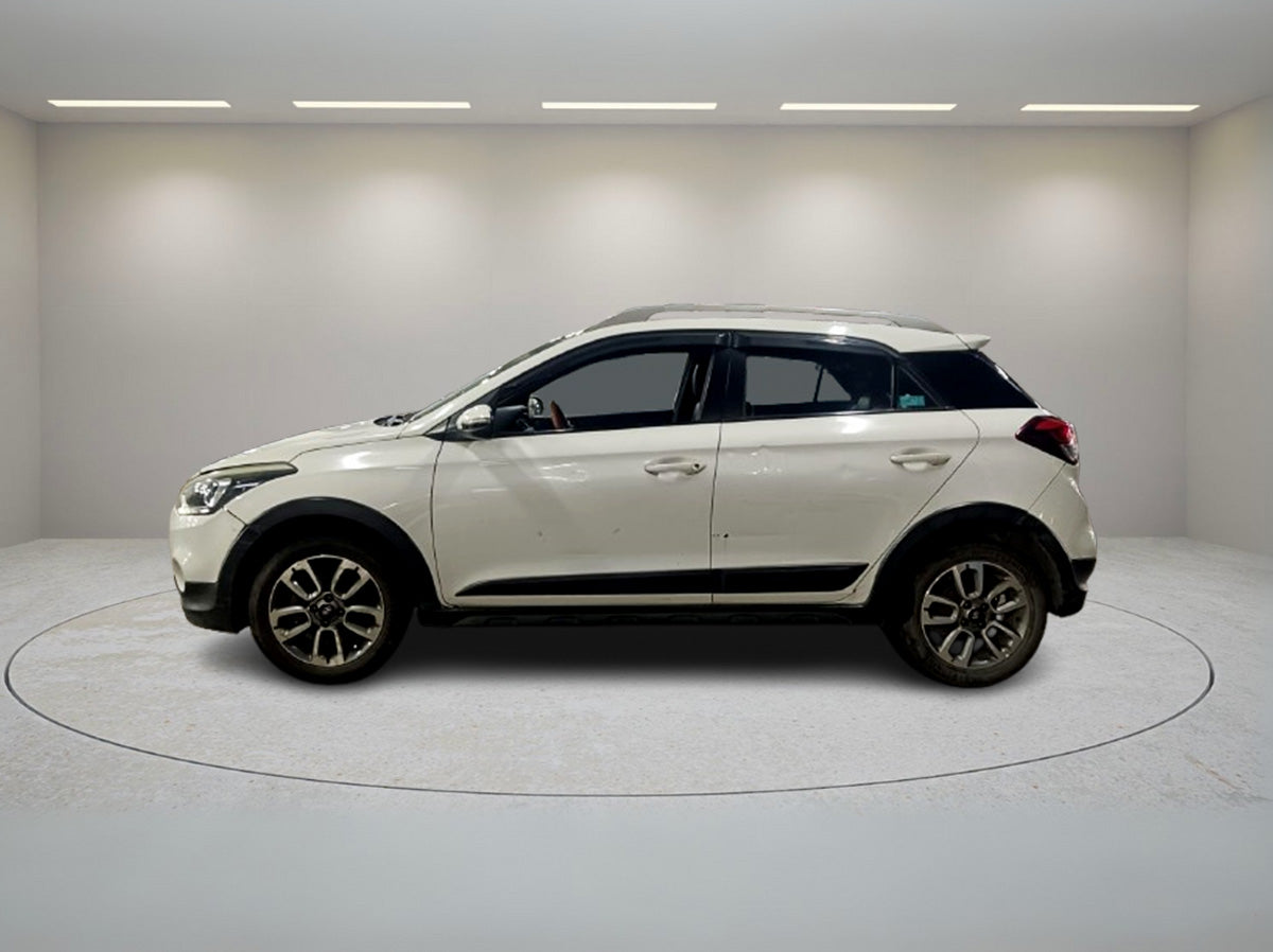 HYUNDAI I20 ACTIVE VTVT 2015