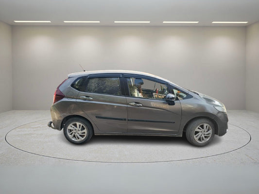 HONDA JAZZ V CVT 2015