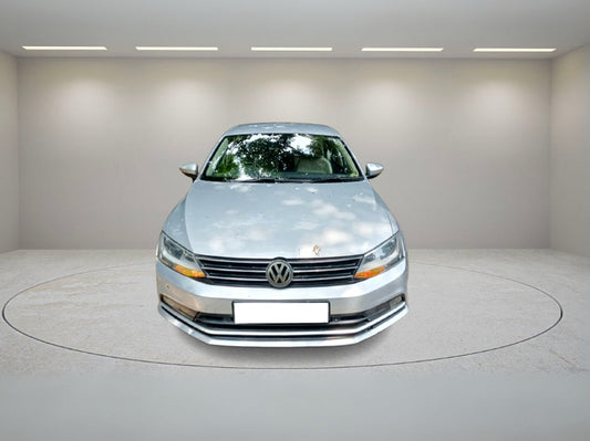 VOLKSWAGEN JEETA COMFORTLINE MT 2015