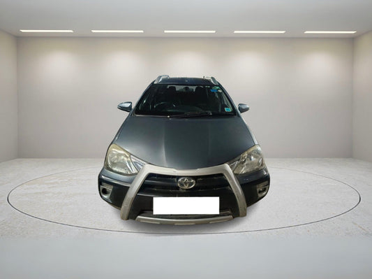 TOYOTA ETIOS CROSS G 2015