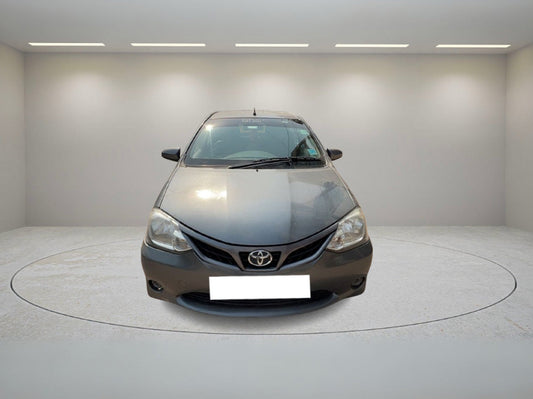 TOYOTA ETIOS LIVA G 2015