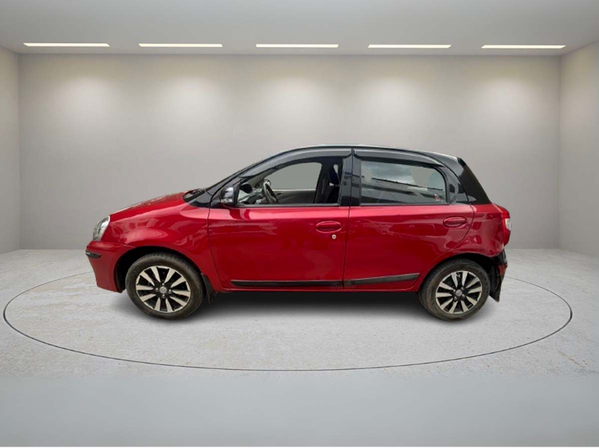 TOYOTA ETIOS LIVA V (M) LIMITED 2016