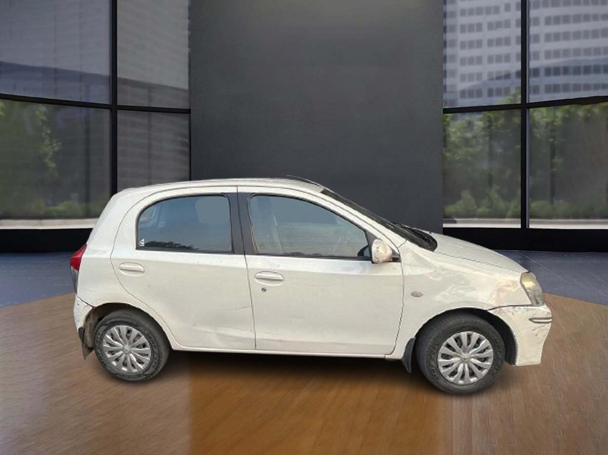 TOYOTA  ETIOS LIVA G