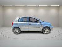 TOYOTA ETIOS LIVA G 2011