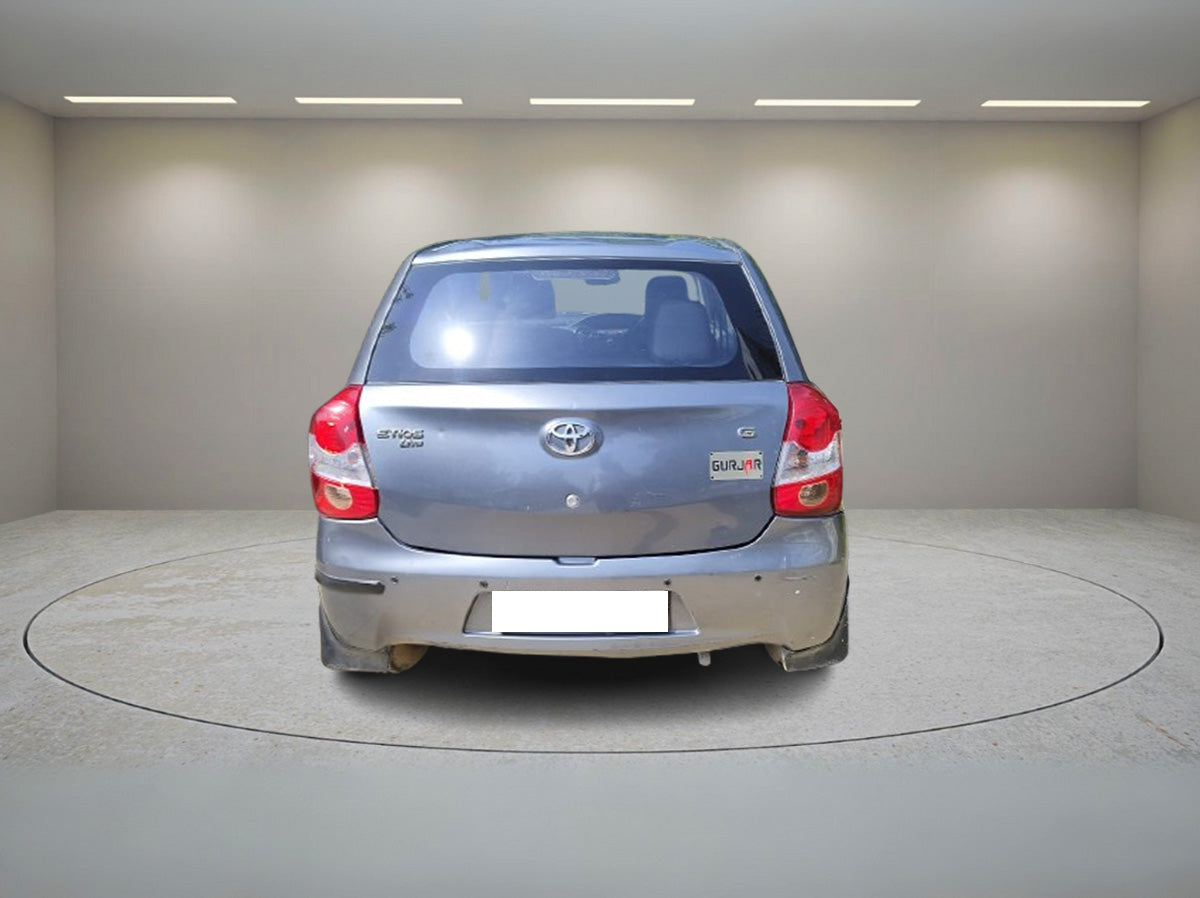 TOYOTA ETIOS LIVA G  2013