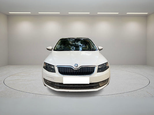 SKODA OCTAVIA STYLE + AT 2016