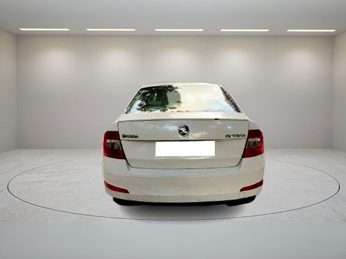 SKODA OCTAVIA STYLE + AT 2016