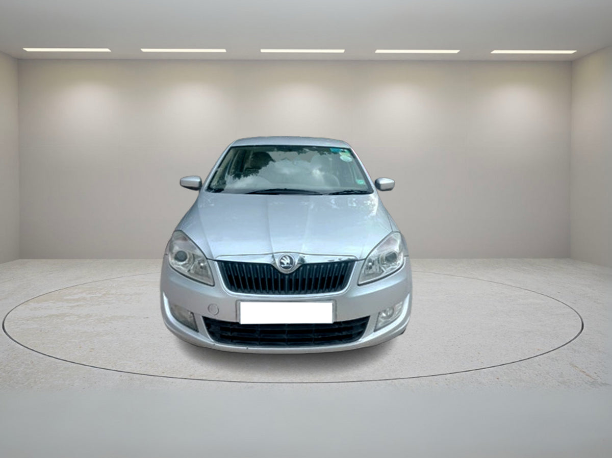 SKODA RAPID ELE AT 1.6 MPI 2014