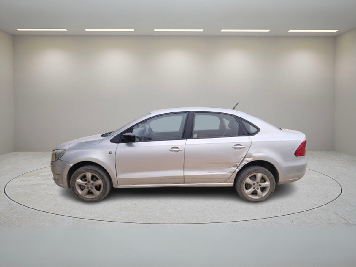 SKODA RAPID ELEGANCE MT 2011