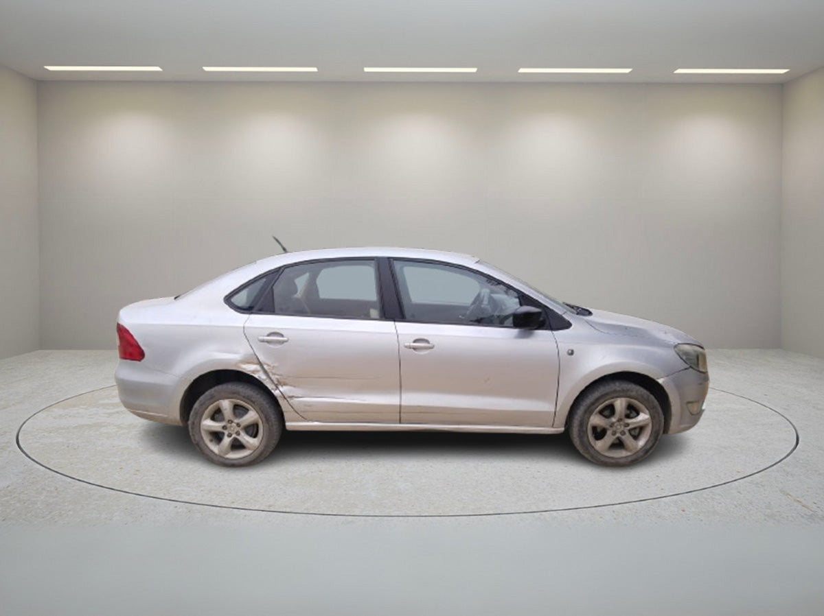 SKODA RAPID ELEGANCE MT 2011