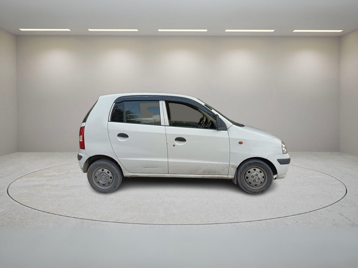 HYUNDAI SANTRO GL 2013
