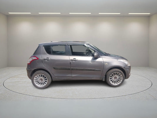 MARUTI SWIFT LXI (O) 2017