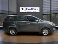 TOYOTA MOTORS INNOVA CRYSTA 2.4 V 927