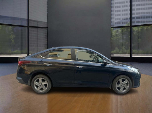 Second Hand Hyundai Verna SX AT – Smooth Drive with Top-Class Comfort