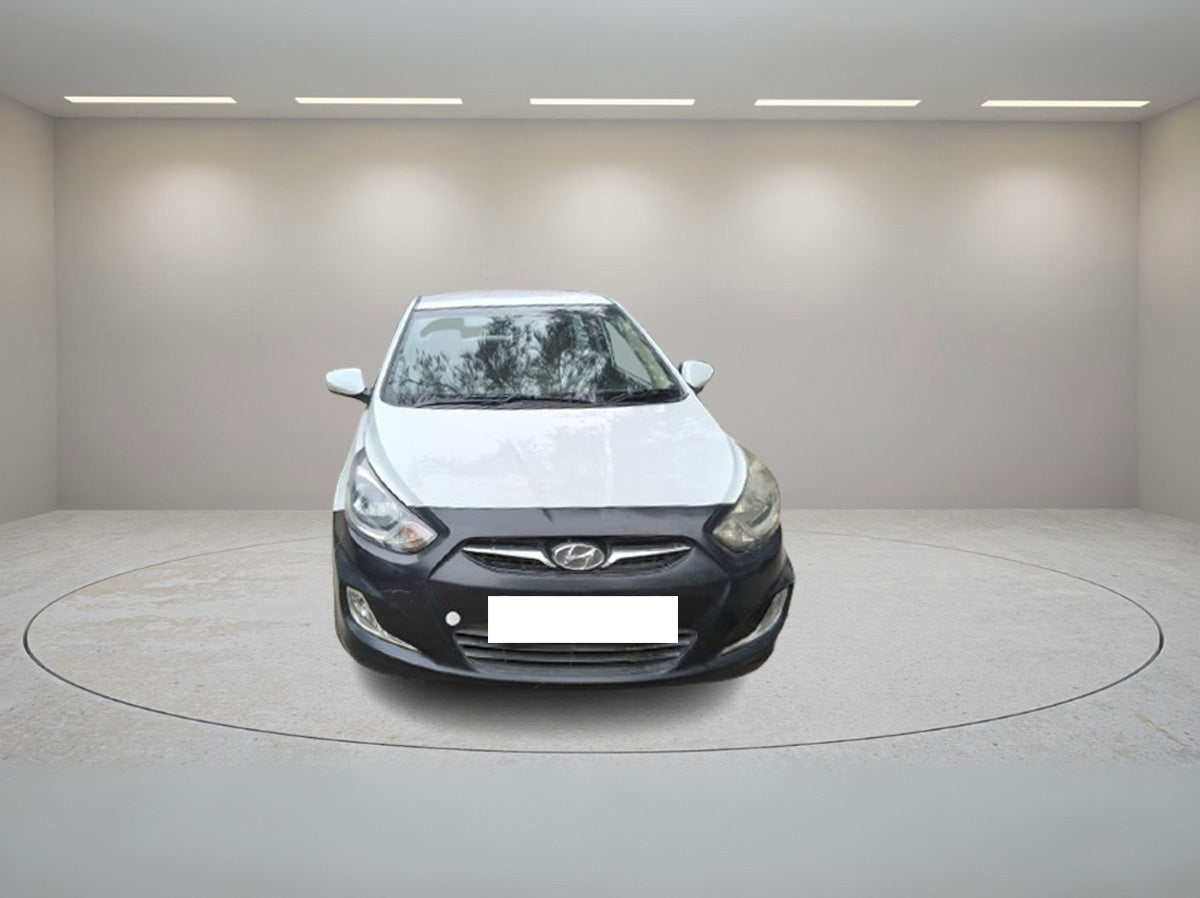 HYUNDAI VERNA VTVT EX 1.6 2012