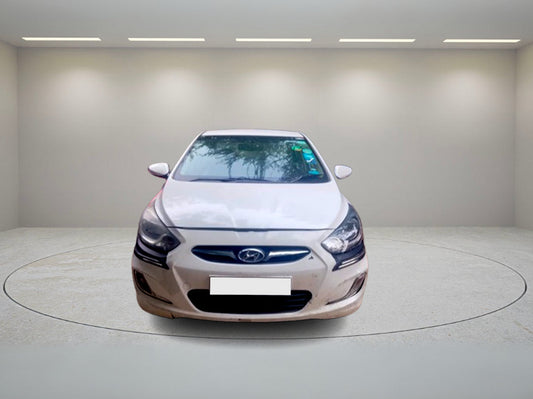 HYUNDAI VERNA VTVT EX 1.6 2013