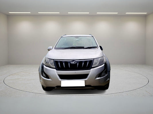 MAHINDRA XUV 500 W6 AT 2018