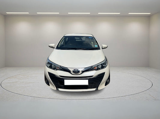 TOYOTA YARIS V (CVT) 2018