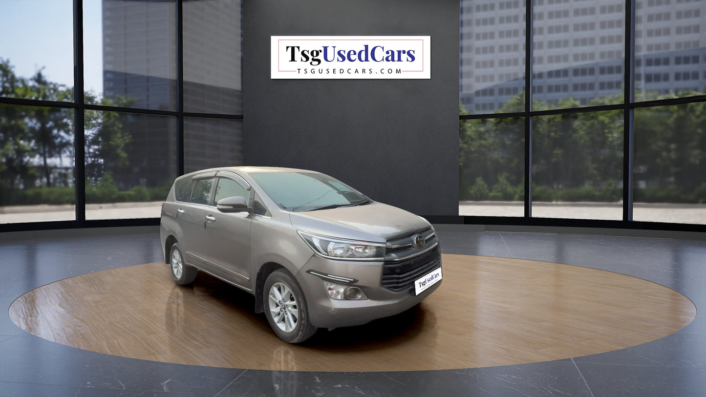 Toyota Innova Crsyta 2.4G