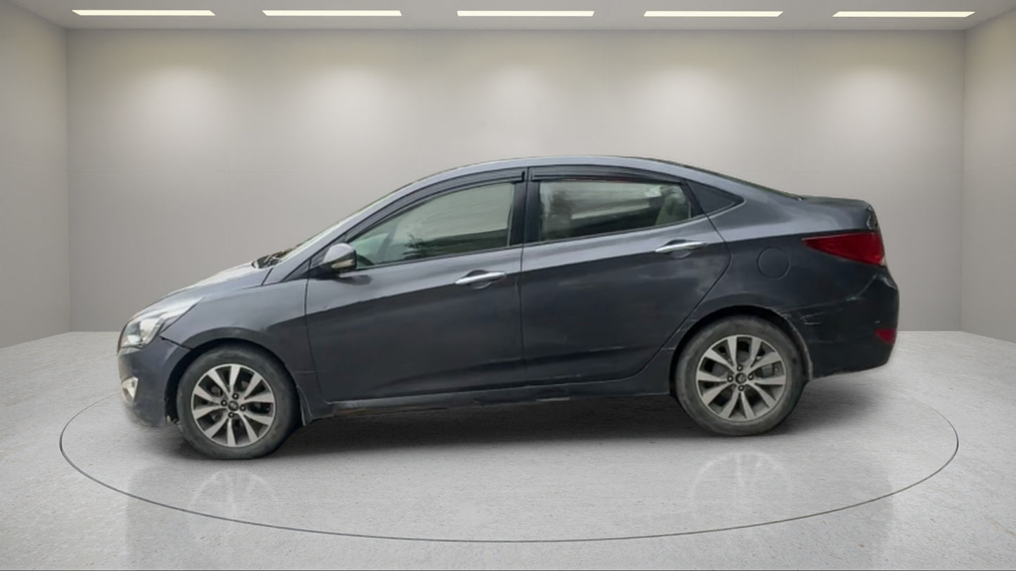 Hyundai Verna SX