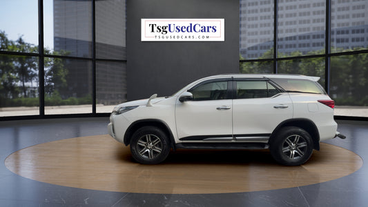 Toyota Fortuner 4*2 AT
