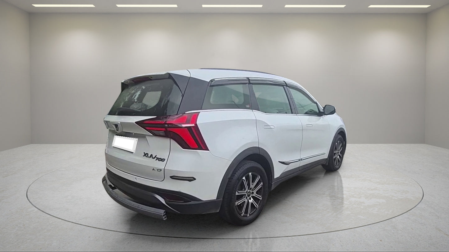 xuv700_1556