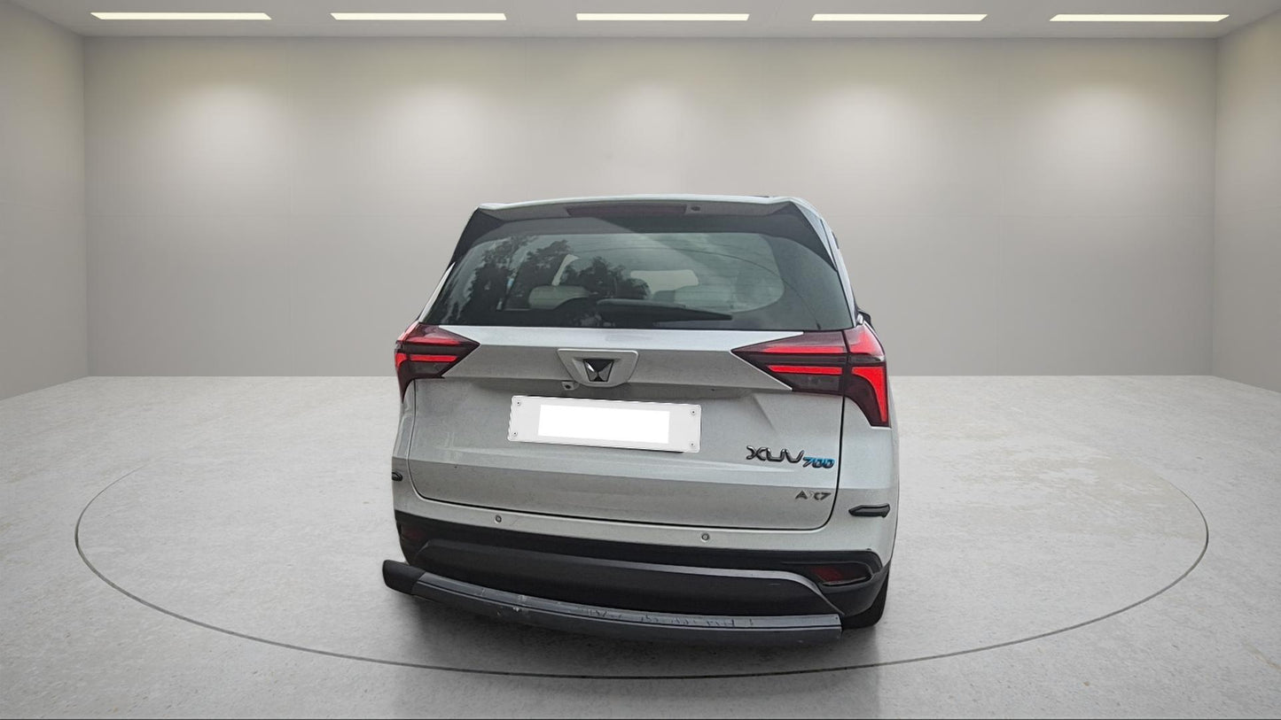 xuv700_1556