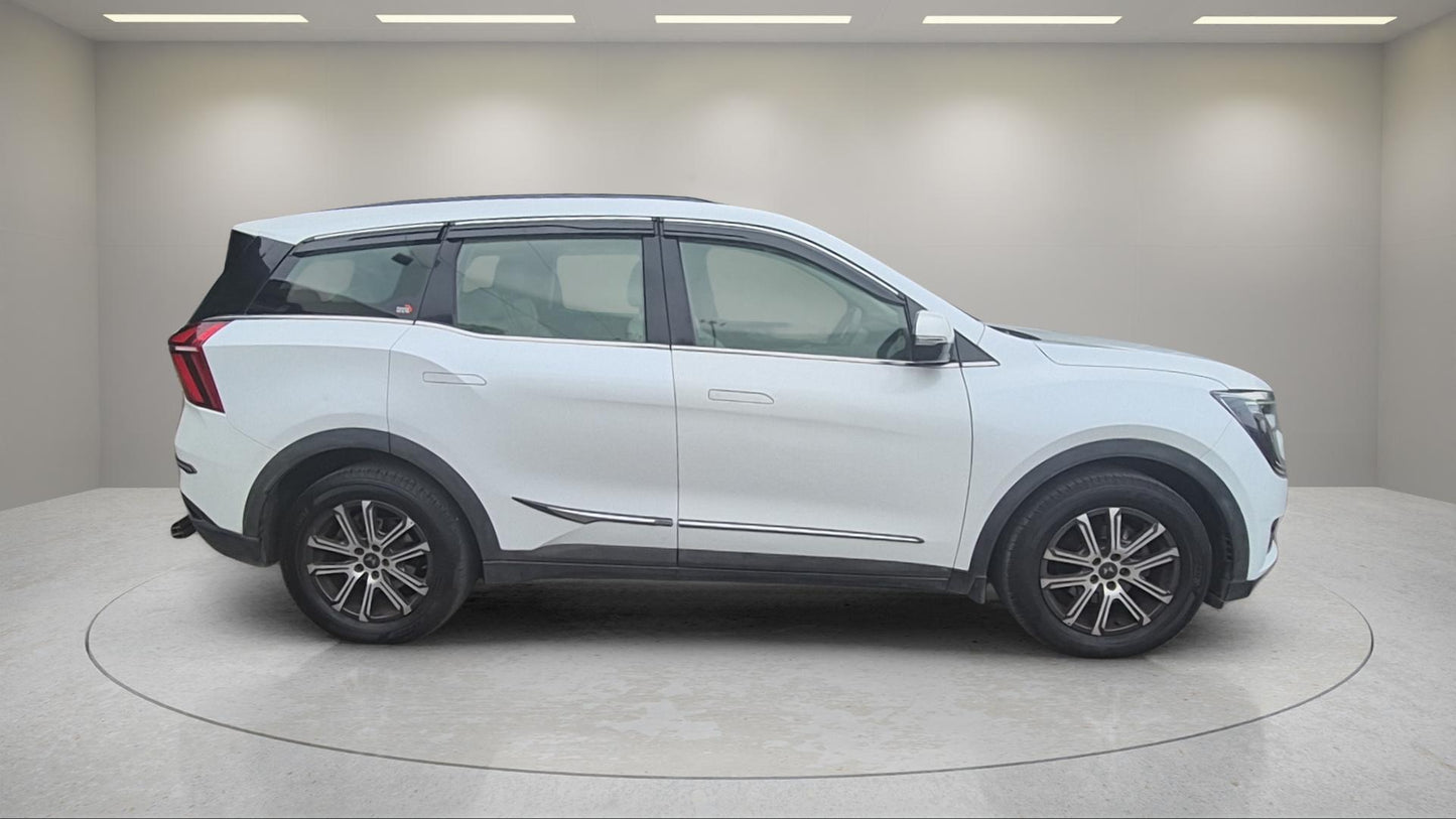 xuv700_1556